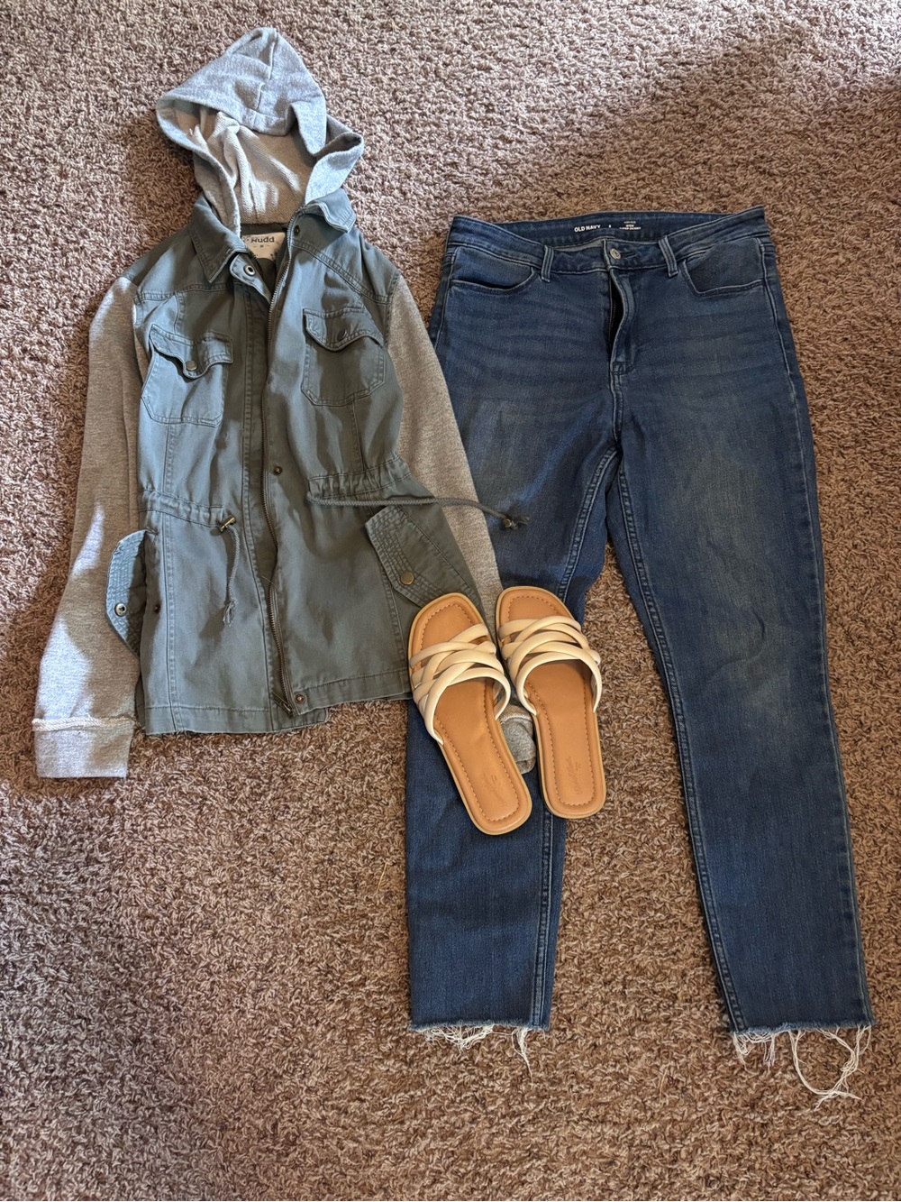 Casual Olive Hooded Utility Jacket with Grey Knit Sleeves